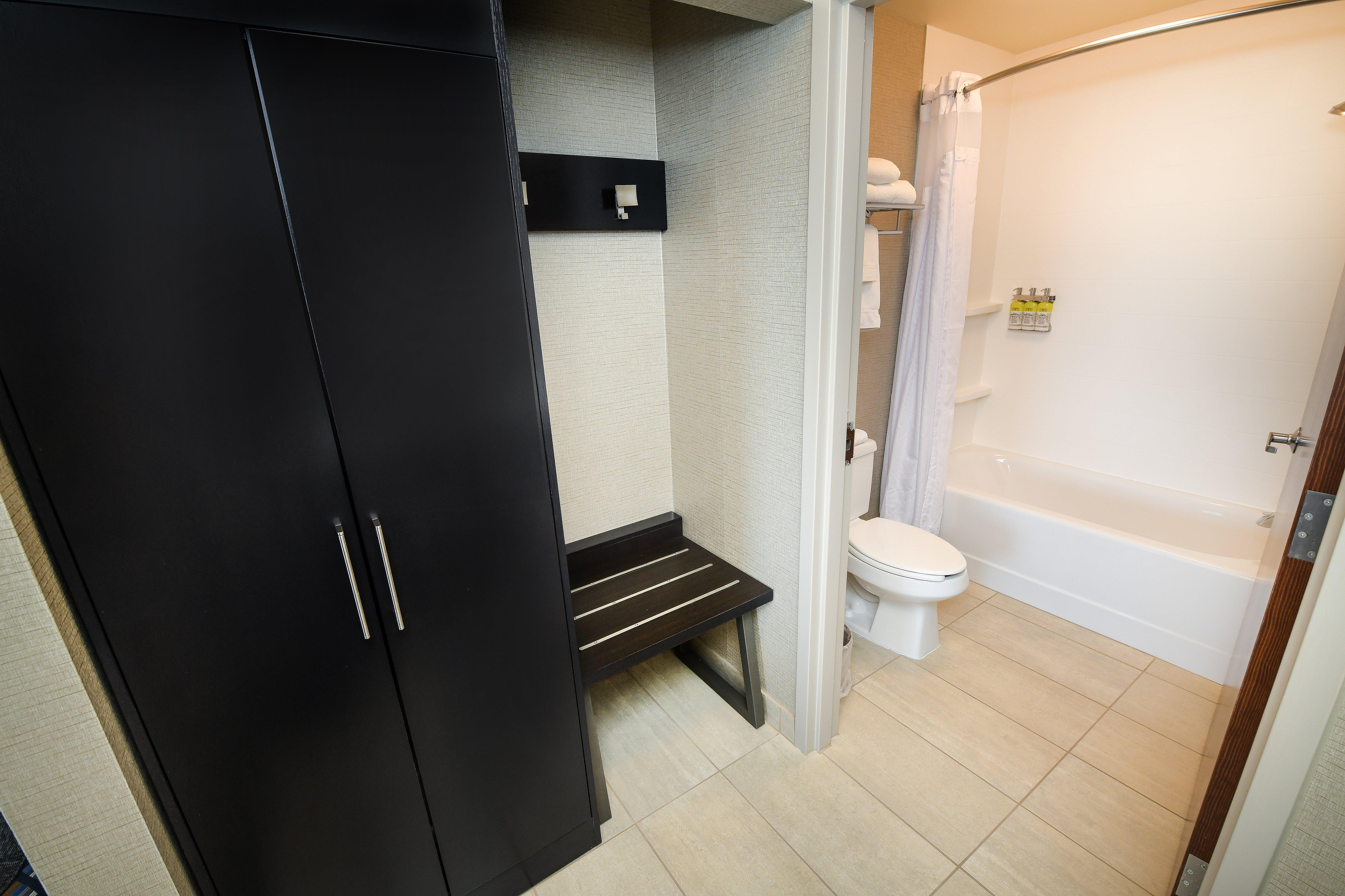 Holiday Inn Express Hotel & Suites Grand Forks By Ihg Eksteriør billede