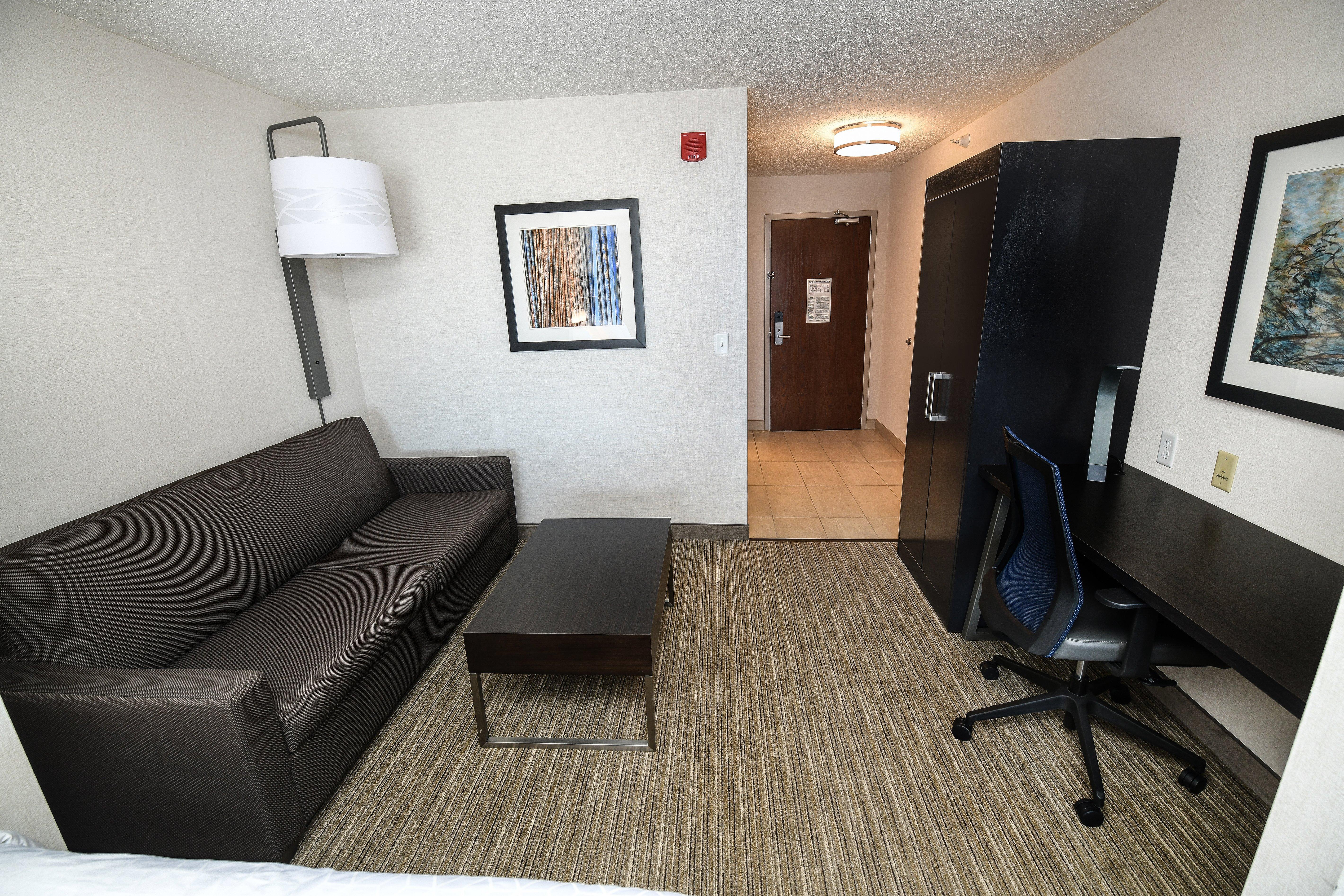 Holiday Inn Express Hotel & Suites Grand Forks By Ihg Eksteriør billede