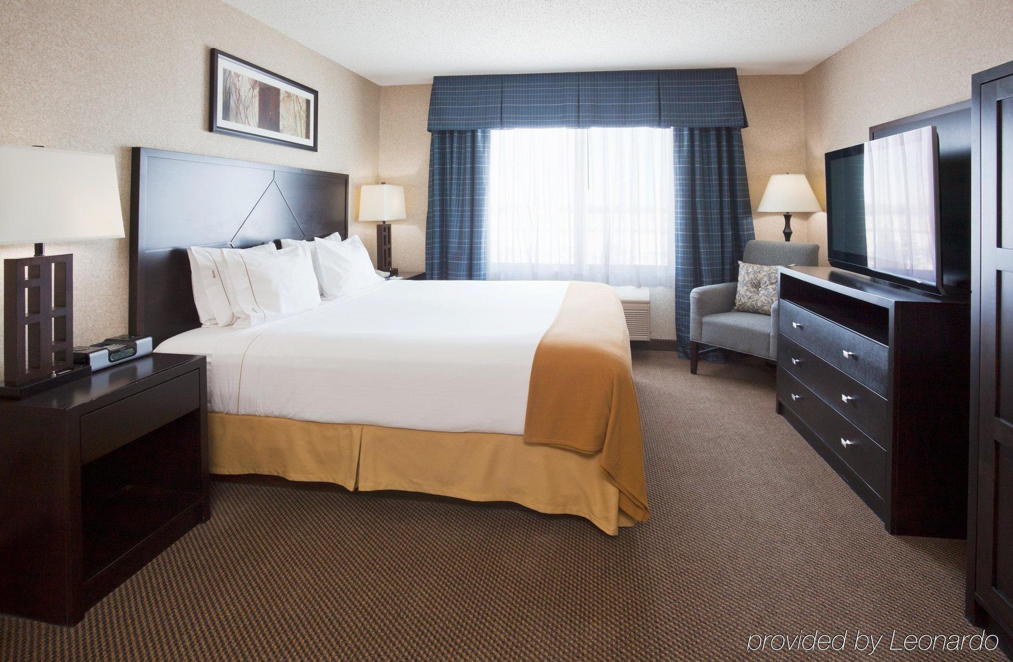 Holiday Inn Express Hotel & Suites Grand Forks By Ihg Værelse billede