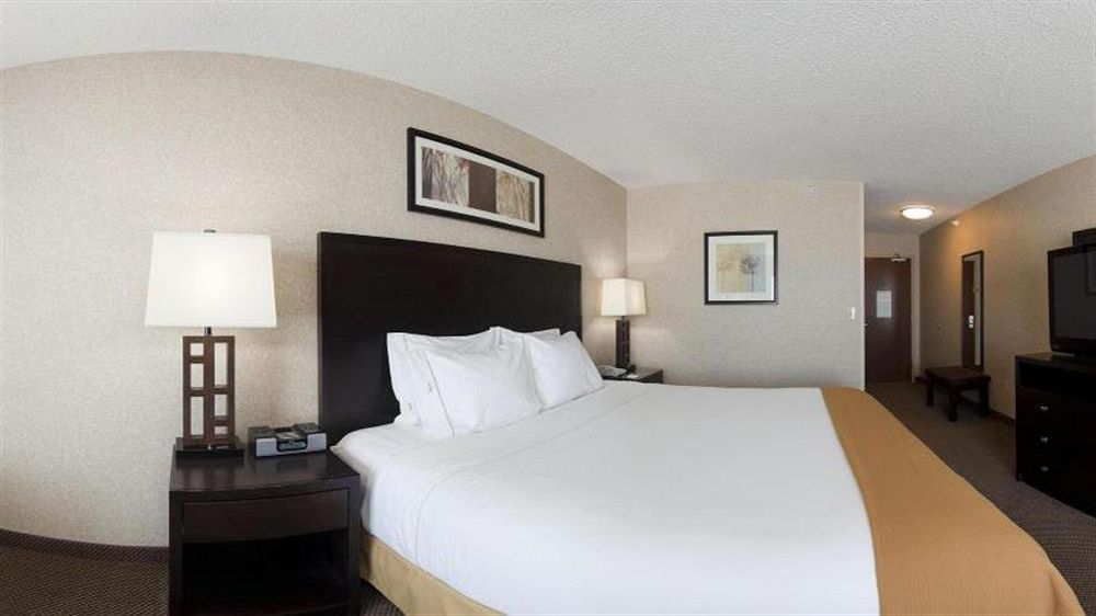 Holiday Inn Express Hotel & Suites Grand Forks By Ihg Eksteriør billede