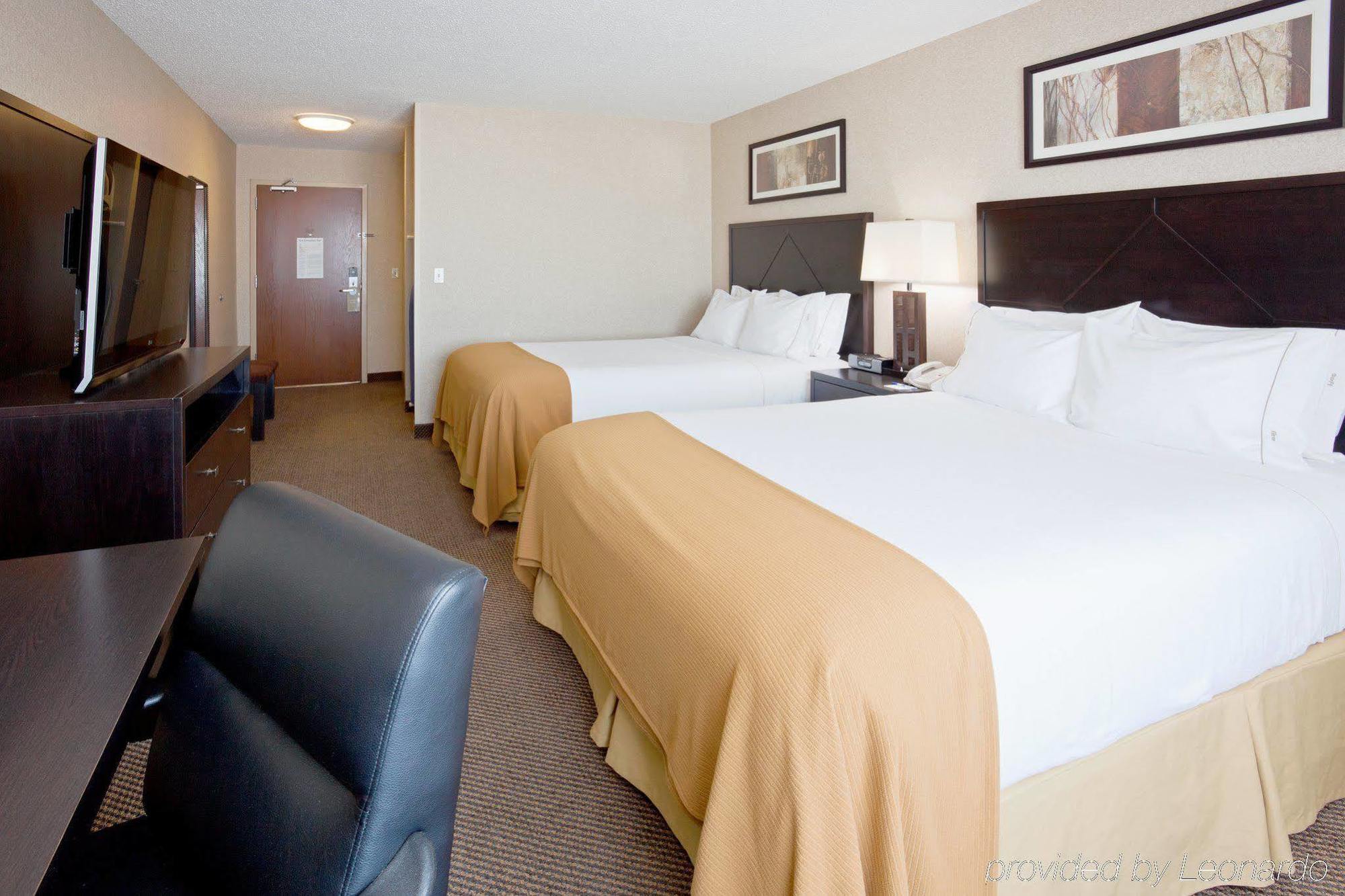 Holiday Inn Express Hotel & Suites Grand Forks By Ihg Værelse billede
