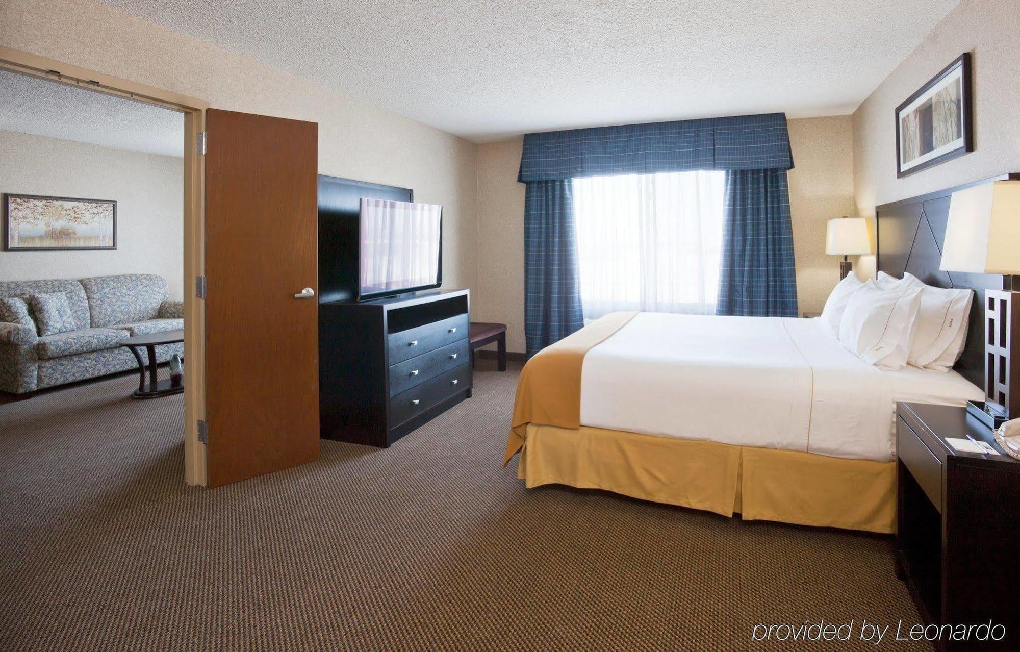 Holiday Inn Express Hotel & Suites Grand Forks By Ihg Værelse billede